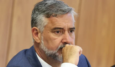 Governo instala escritório em Porto Alegre para monitorar ações no RS