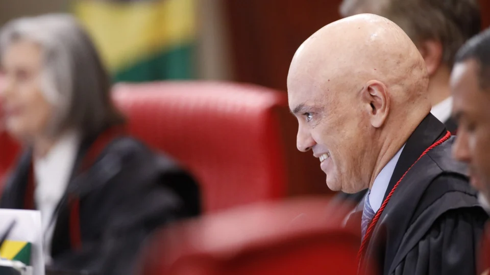 ‘TSE está em boas mãos’, diz Moraes sobre nova presidente