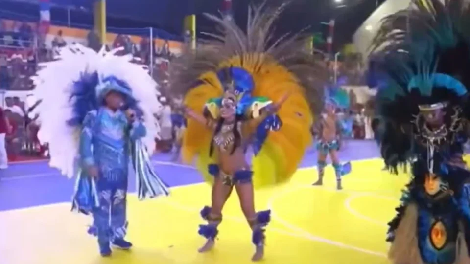 Em Parintins, Matteus rebate fala de locutor sobre rival de Isabelle e vídeo viraliza