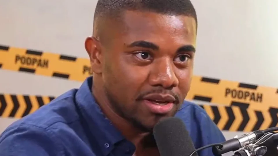 Vídeo: Davi desmente a própria mãe em entrevista ao vivo e viraliza