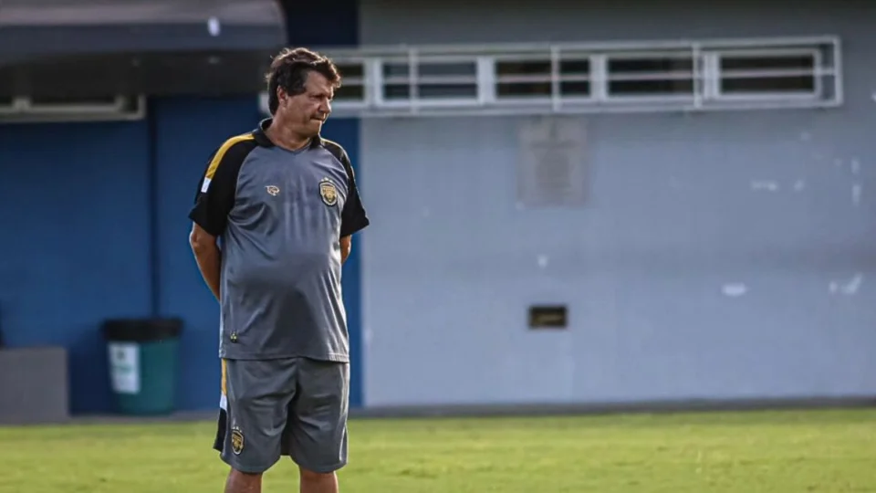 Confira última entrevista de Adilson Batista pelo Amazonas