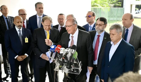 Indústria, economia e manter empregos são prioridade no RS, diz Alckmin