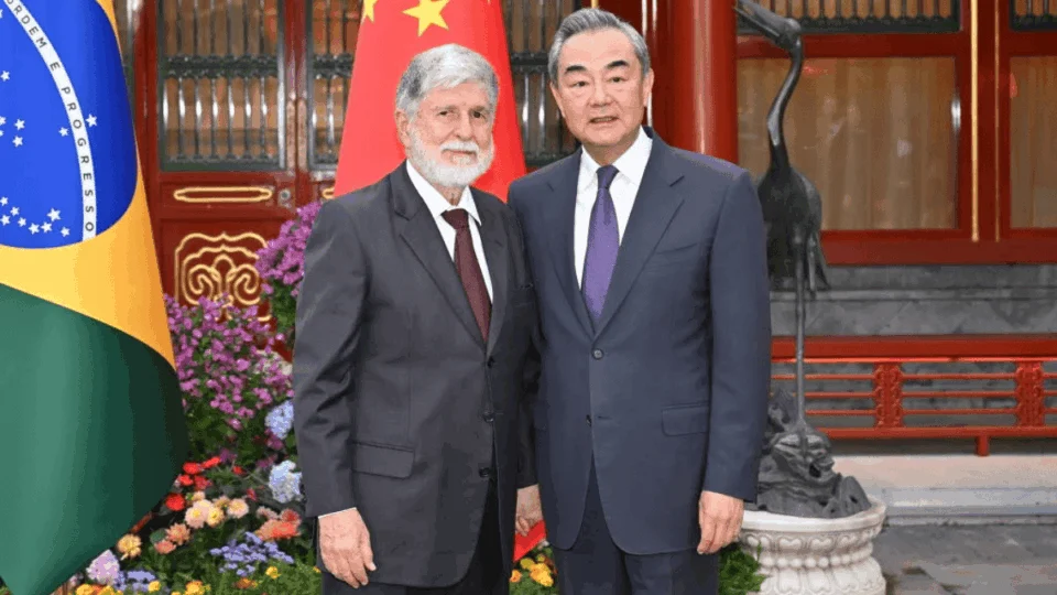 Brasil e China apresentam proposta para conflito na Ucrânia