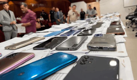 Estagiário da polícia é preso por desviar telefones de mortos no AM