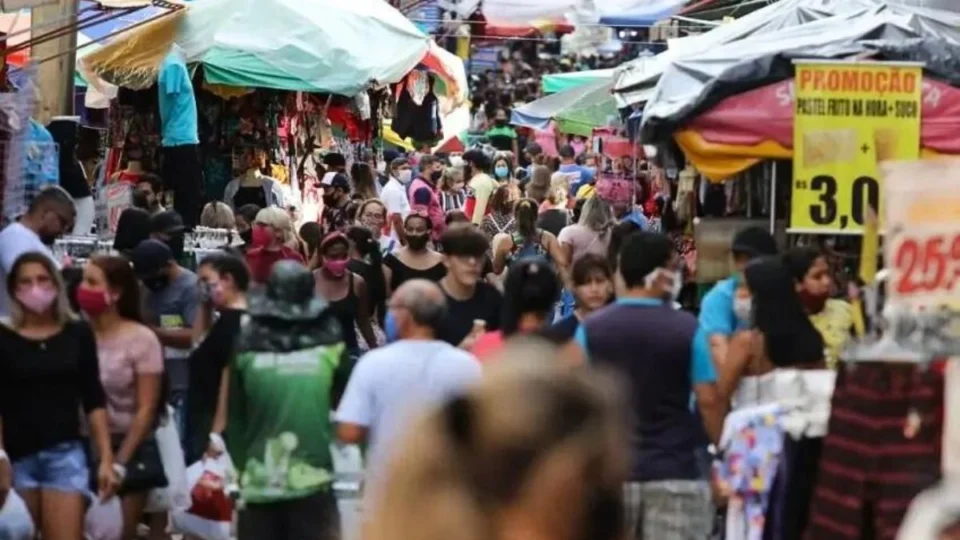 Comércio de Manaus rejeita novos impostos por ameaça à competitividade