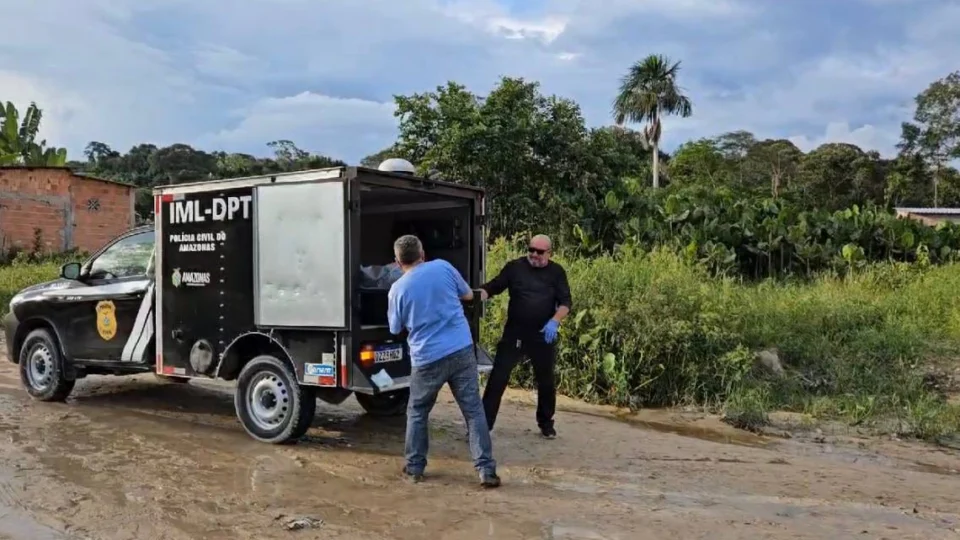 Corpo de homem é encontrado em área de mata no Lago Azul em Manaus