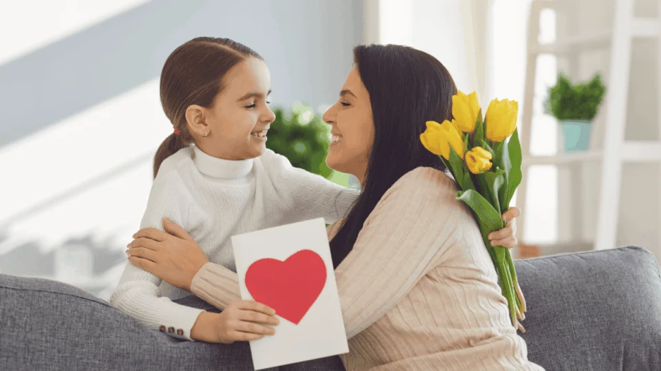 Quando vai ser o Dia das Mães 2025? Veja data e entenda celebração
