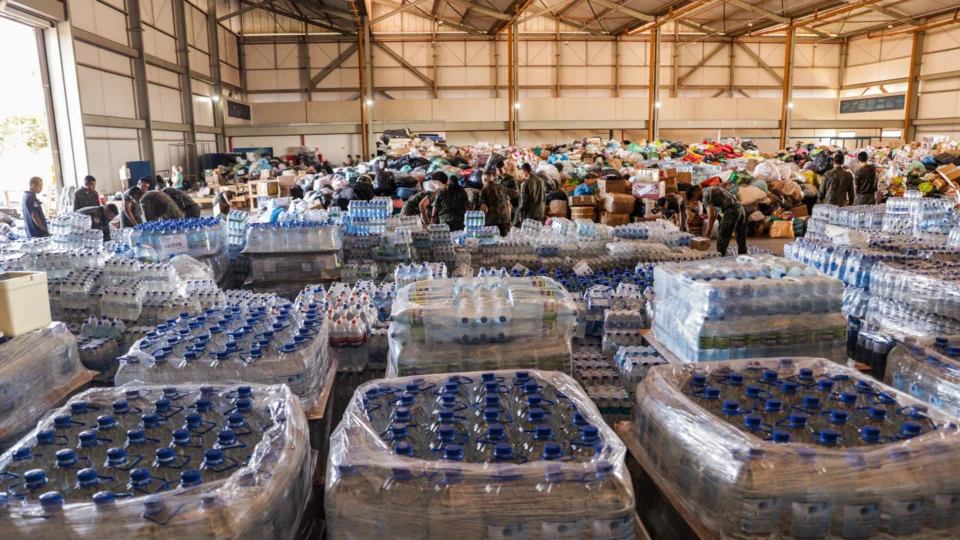 Governo brasileiro facilita doações do exterior ao RS