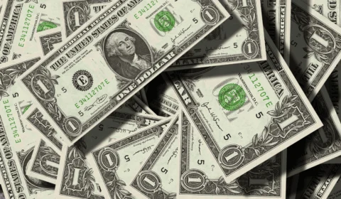 Dólar hoje (16): veja o valor da cotação comercial e turismo