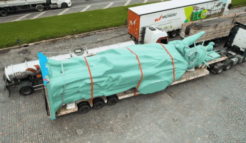 VÍDEO: Estátua da Havan está em Manaus; saiba onde ver ‘monumento’