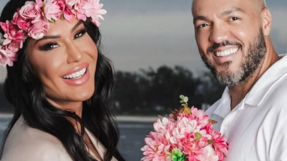 Belo e Gracyanne voltam a morar juntos após traição