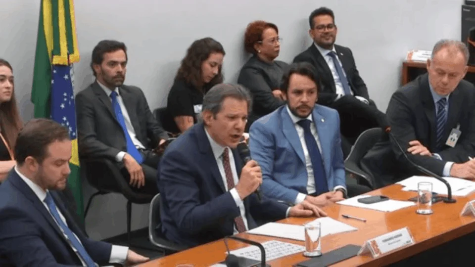 Ministro de Lula discute com deputados Bolsonaristas; saiba o motivo