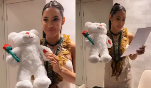 Isabelle Nogueira ganha bichinho de pelúcia com voz de Matteus