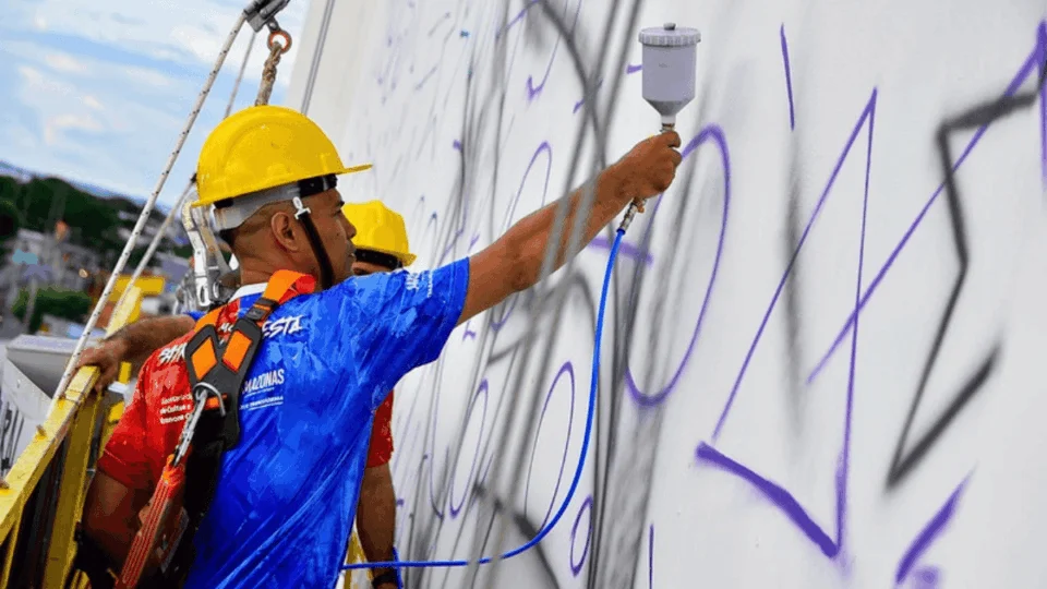 Novo mural do Festival de Parintins está quase pronto; veja fotos