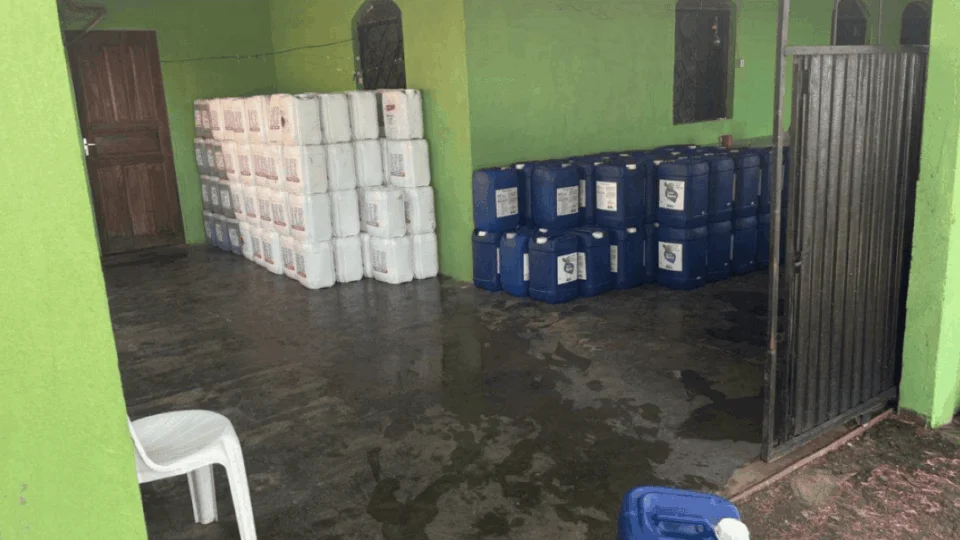 Receita Federal apreende agrotóxicos e eletrônicos em Bonfim-RR