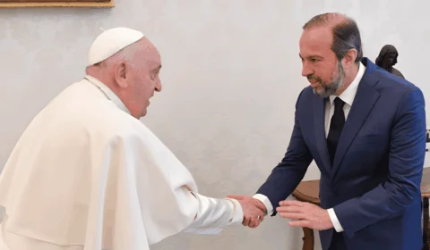 Papa Francisco e Alexandre Silveira debatem sobre transição energética