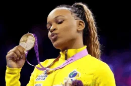 Rebeca Andrade ganha versão em Barbie; veja boneca