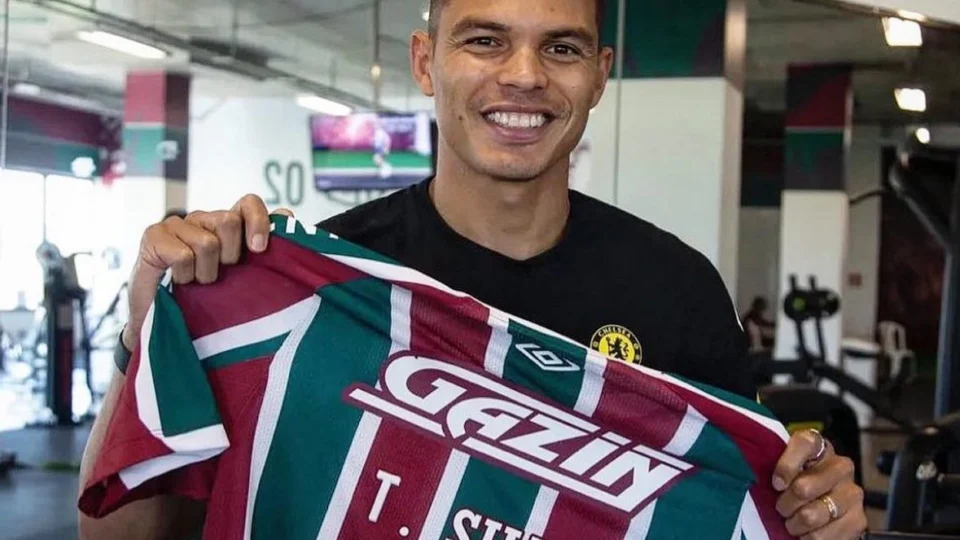 Fluminense anuncia o retorno de Thiago Silva