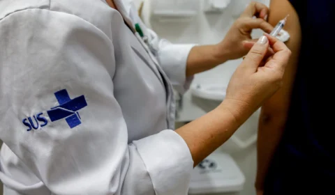 Veja onde se vacinar contra covid-19 no DF neste sábado (3)