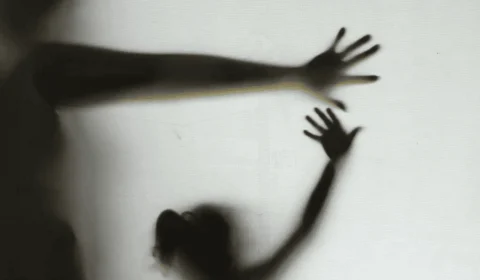 Padrasto agride criança após brigar com a esposa em Manaus