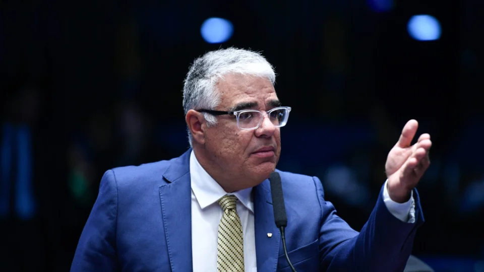 STF esmaga outros Poderes e só impeachment salva a democracia, diz Girão