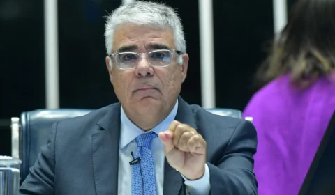 Senador anuncia assinaturas para CPI do Banco Master: ‘Davi Alcolumbre não tem mais desculpa’