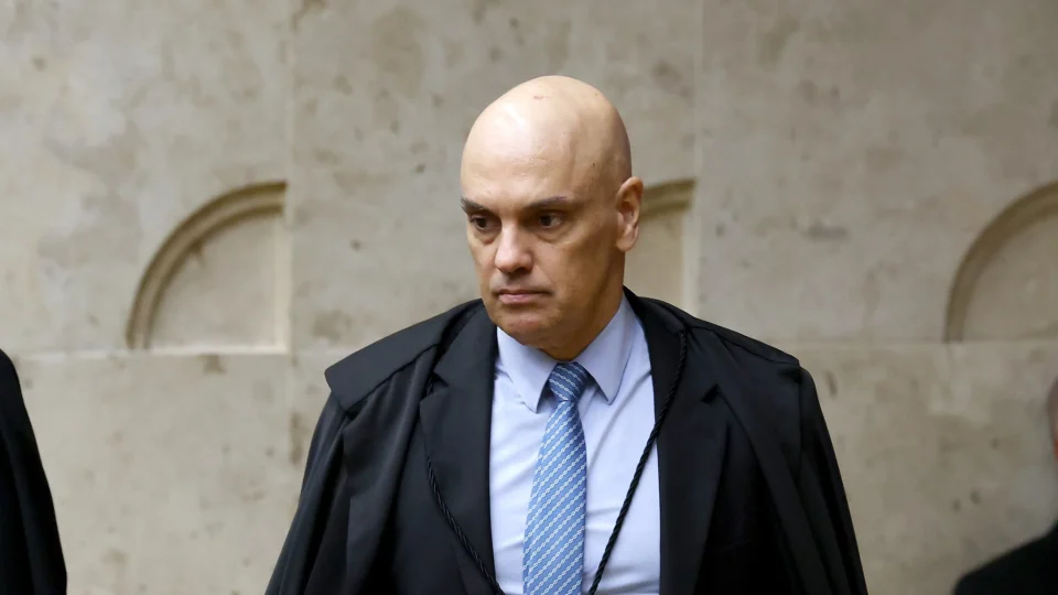 Alexandre de Moraes e senadores querem denunciar juízes após mensagens divulgadas