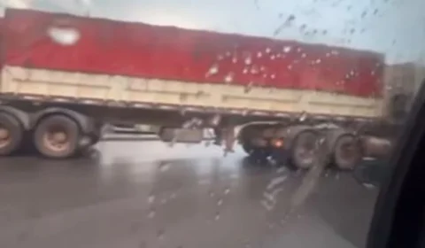 VÍDEO: acidente com carreta gera transtorno em Manaus