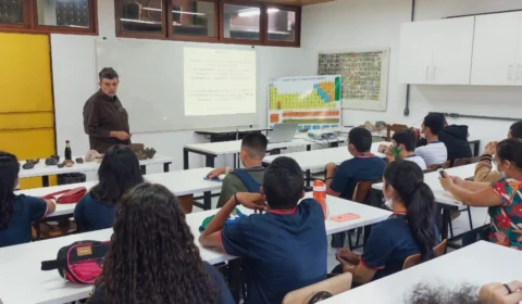 Centro de Estudos de Línguas da Ufam abre inscrições para cursos de idioma