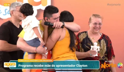 Clayton Pascarelli se despede da TV Norte e se emociona durante homenagens