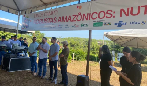 Sebrae Participa de Dia de Campo Sobre Café e Promove Empreendedorismo