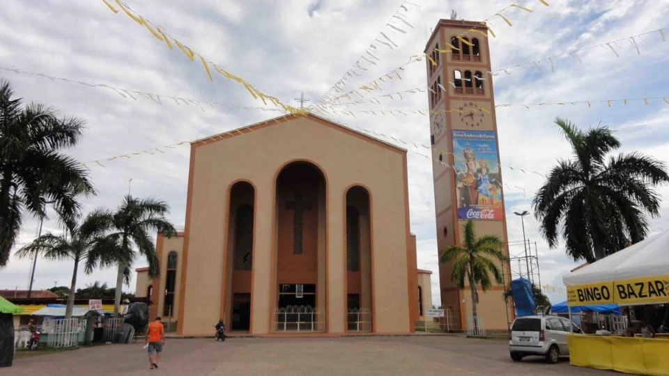 Festival de Parintins: conheça a história da Catedral mais famosa da ilha
