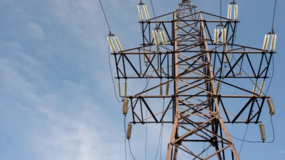 Confira os bairros e interior que devem ficar sem energia nesta quinta (6)