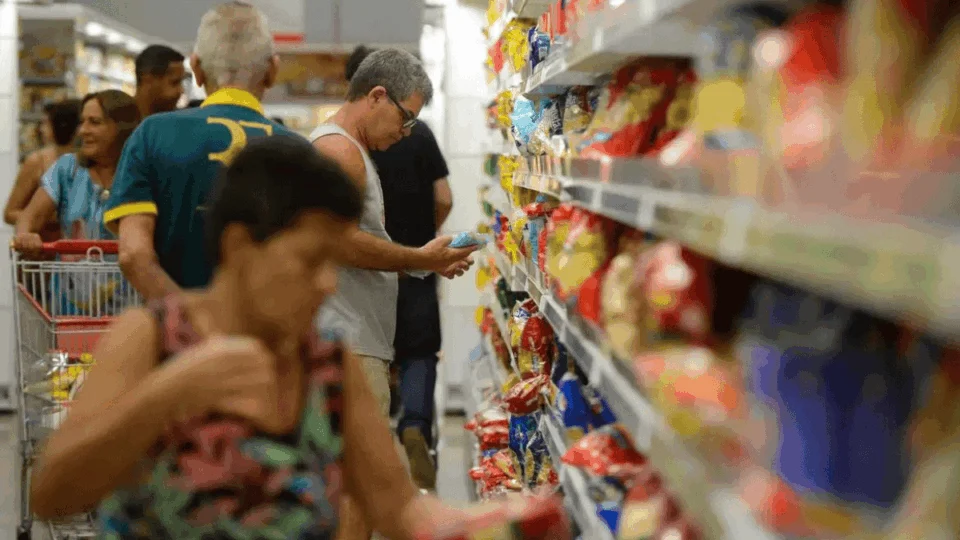 ‘Dia Livre de Impostos’: veja o que pode ter desconto nesta quinta (6)