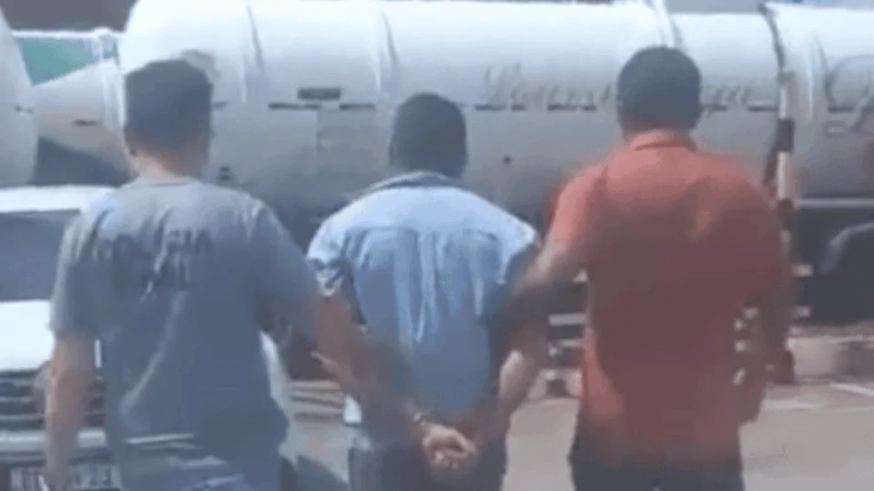 Homem é preso por estuprar e engravidar duas vezes a própria filha no AM