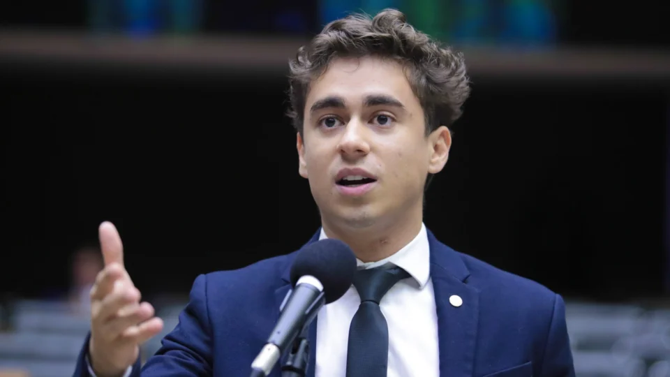 Nikolas afirma que deputado que votou contra cassar Janones será expulso