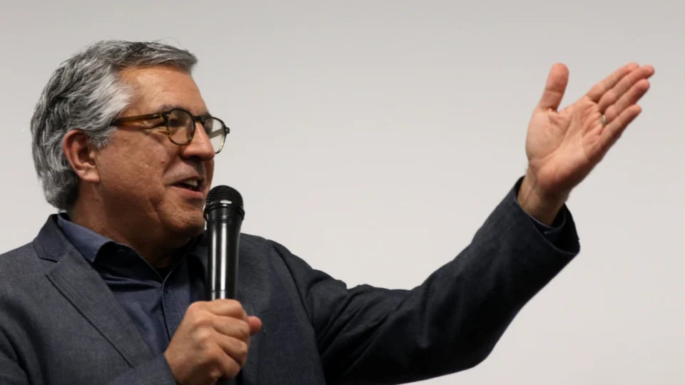 Padilha diz que foi boa a discussão entre Neymar e Piovani