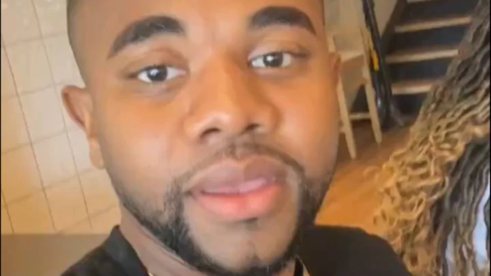 Paz selada? Davi aparece em foto com rivais do BBB em Parintins