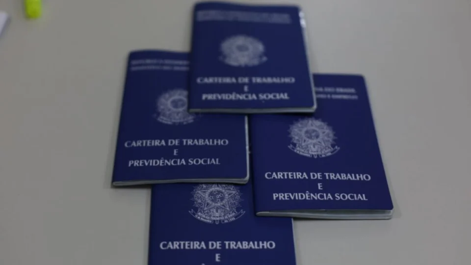 Emprego: Sines ofertam mais de 300 oportunidades nesta quarta (12)