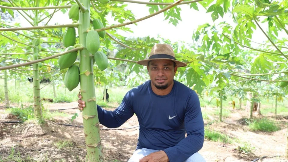 Amazonas compra 3 mil toneladas de alimentos de produtores rurais