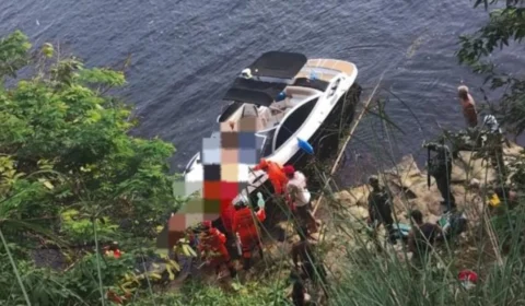 Dois jovens morrem afogados na Praia da Ponta Negra em Manaus