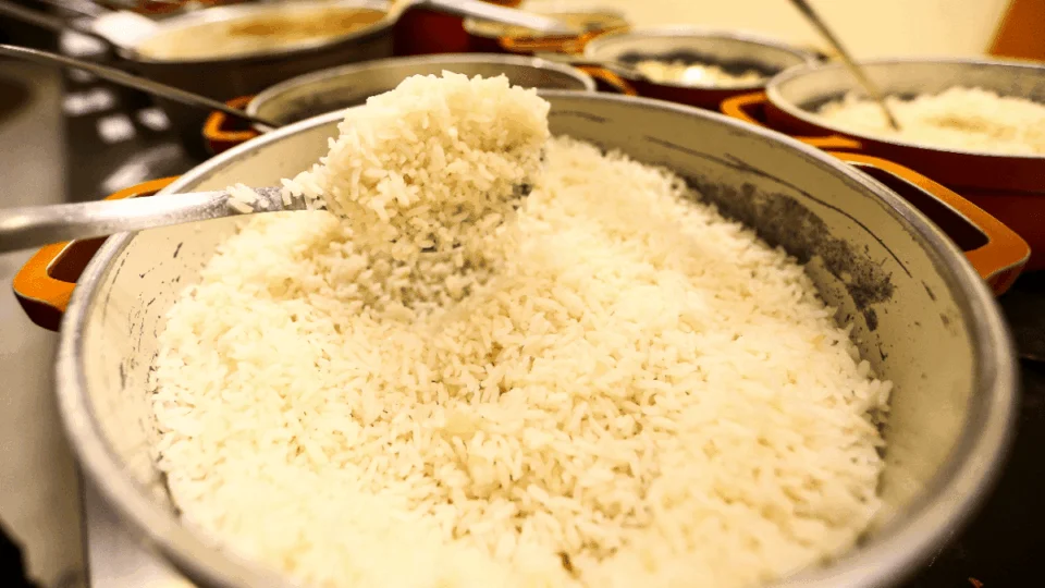 Arroz importado irá para pequenos e grandes mercados