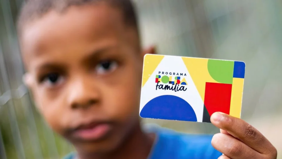 Bolsa Família: Caixa paga beneficiários com Nis de final 3