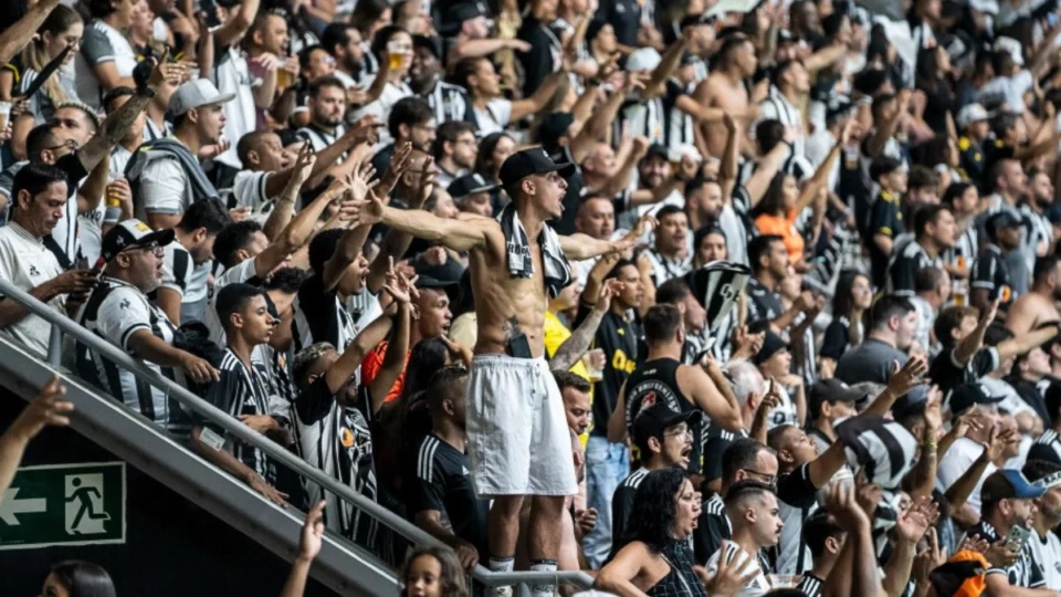 Brasileirão: veja como está a tabela com vitórias de Botafogo e Galo