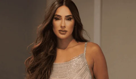 Deniziane exibe ‘antes e depois’ de corpo após cirurgias plásticas