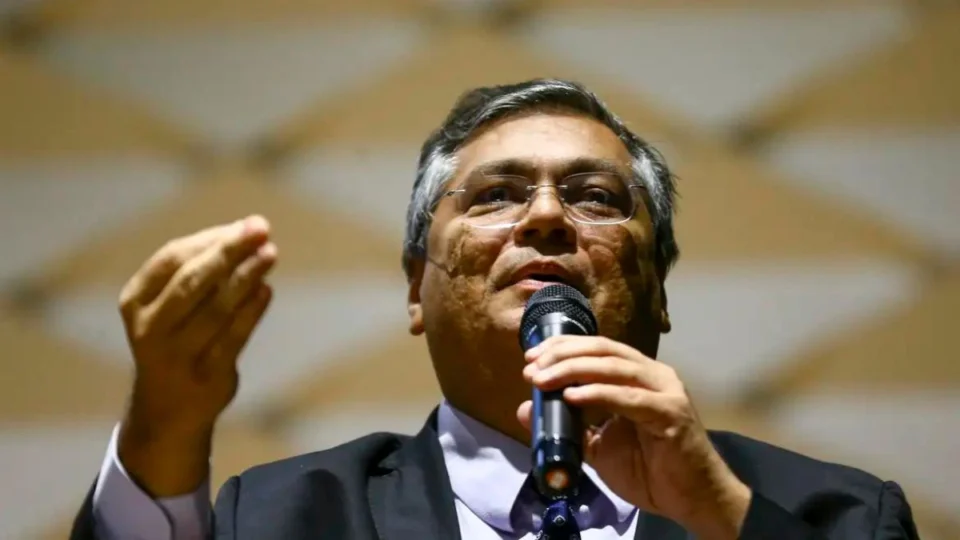 Dino: ‘Colocar um isopor nas costas e sair pedalando não é empreendedorismo’