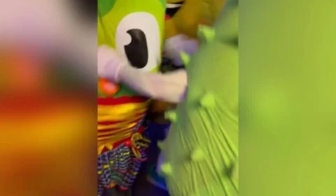 Duolingo se envolve em briga inusitada no São João de Caruaru e vídeo viraliza