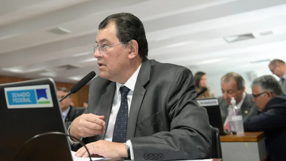 BR-319: Eduardo Braga espera licença ambiental ainda este ano