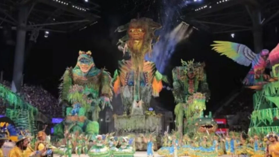 Festival de Parintins: veja o que não pode faltar na sua mala
