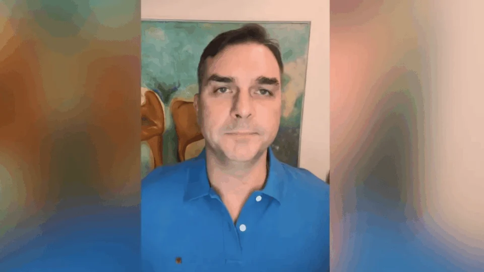 Vídeo: senador Flávio Bolsonaro defende ‘PEC das Praias’